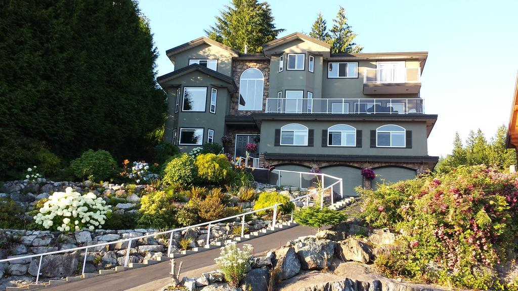Squamish Highlands Bed & Breakfast Esterno foto